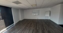 ¡Ampli despatx de lloguer a Rubí, 123 m2 ideals per al teu negoci!