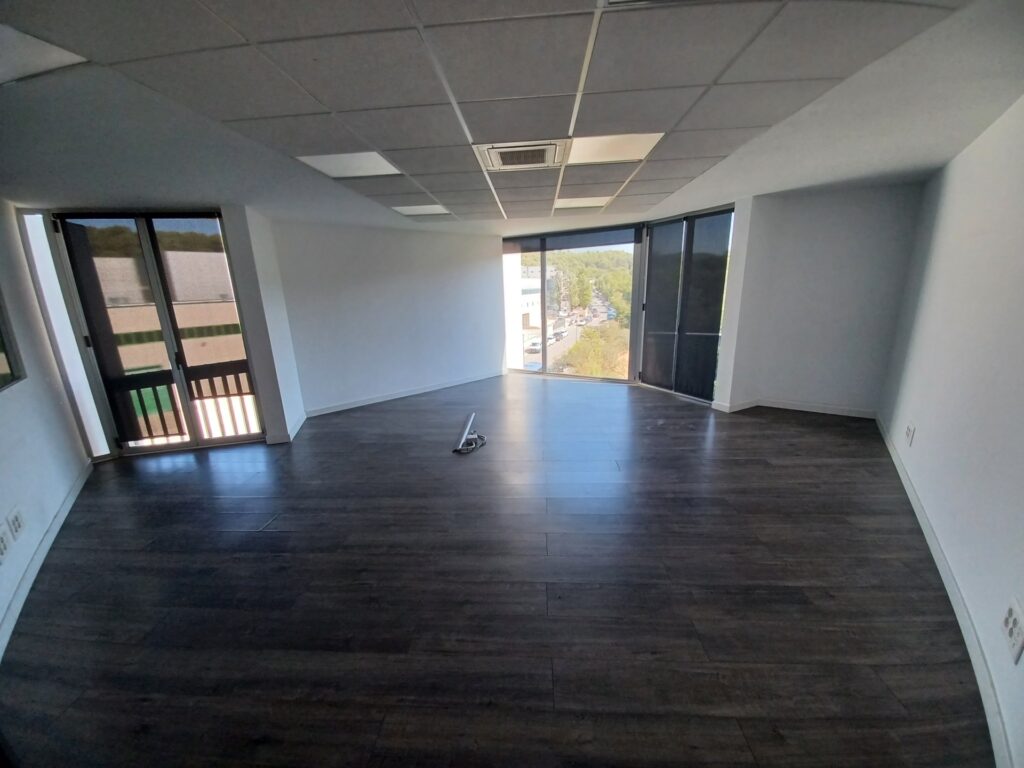 ¡Oficina de lloguer a Rubí, 83 m² ideals per al teu negoci!