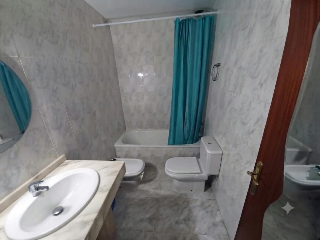 ¡Piso loft en venta en Rubí, ideal para inversión o primera vivienda!