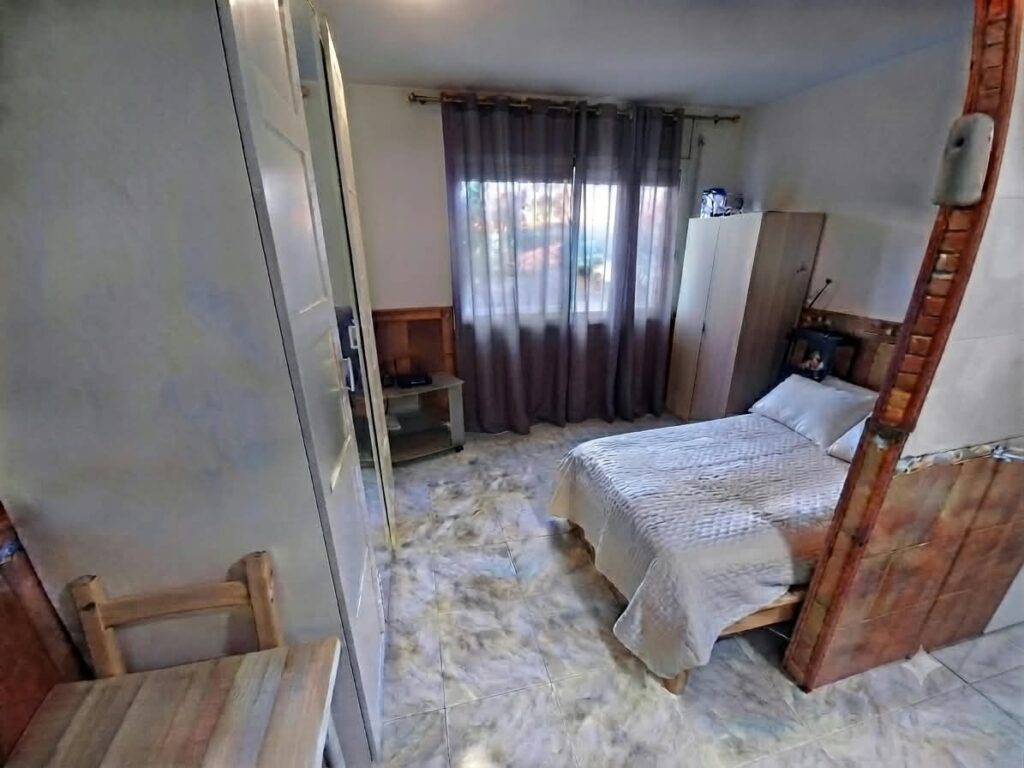 ¡Piso loft en venta en Rubí, ideal para inversión o primera vivienda!