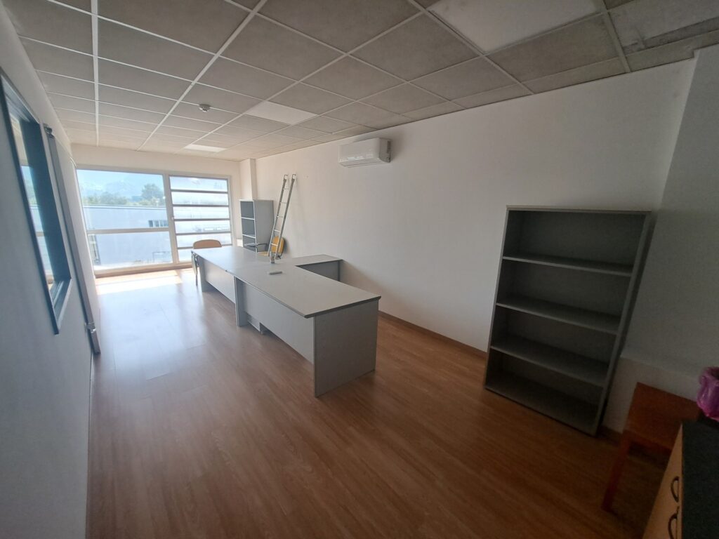 !Nau industrial aparellada de lloguer a Montcada i Reixac, ideal per al teu negoci¡