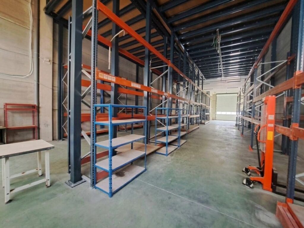 !Nau industrial aparellada de lloguer a Montcada i Reixac, ideal per al teu negoci¡