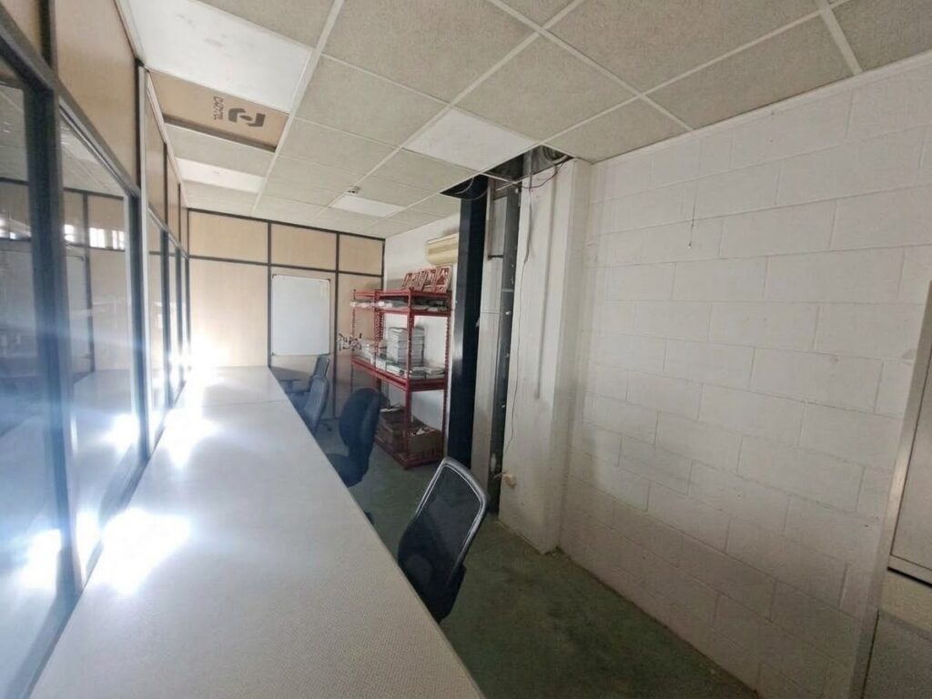 !Nau industrial aparellada de lloguer a Montcada i Reixac, ideal per al teu negoci¡