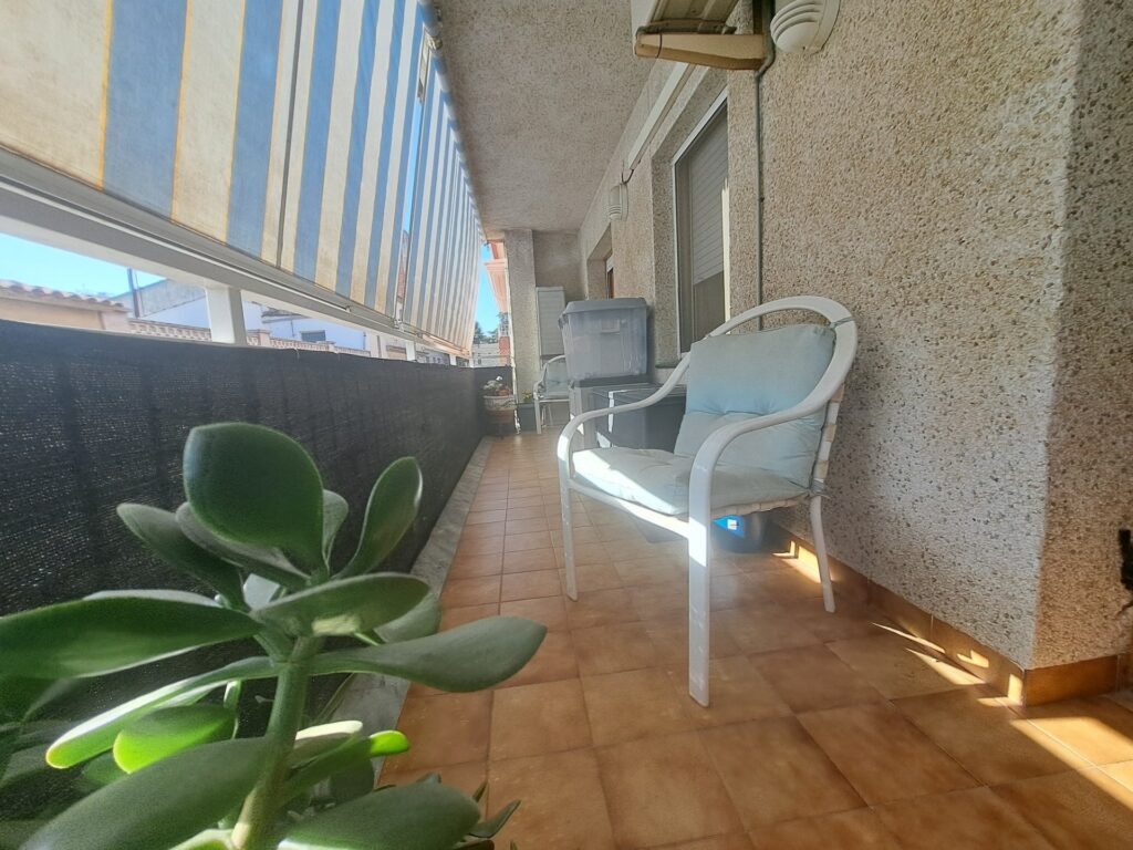¡Dúplex en venda a Rubí, 150 m2, 4 habitacions i terrassa. Ideal per a la teva família!