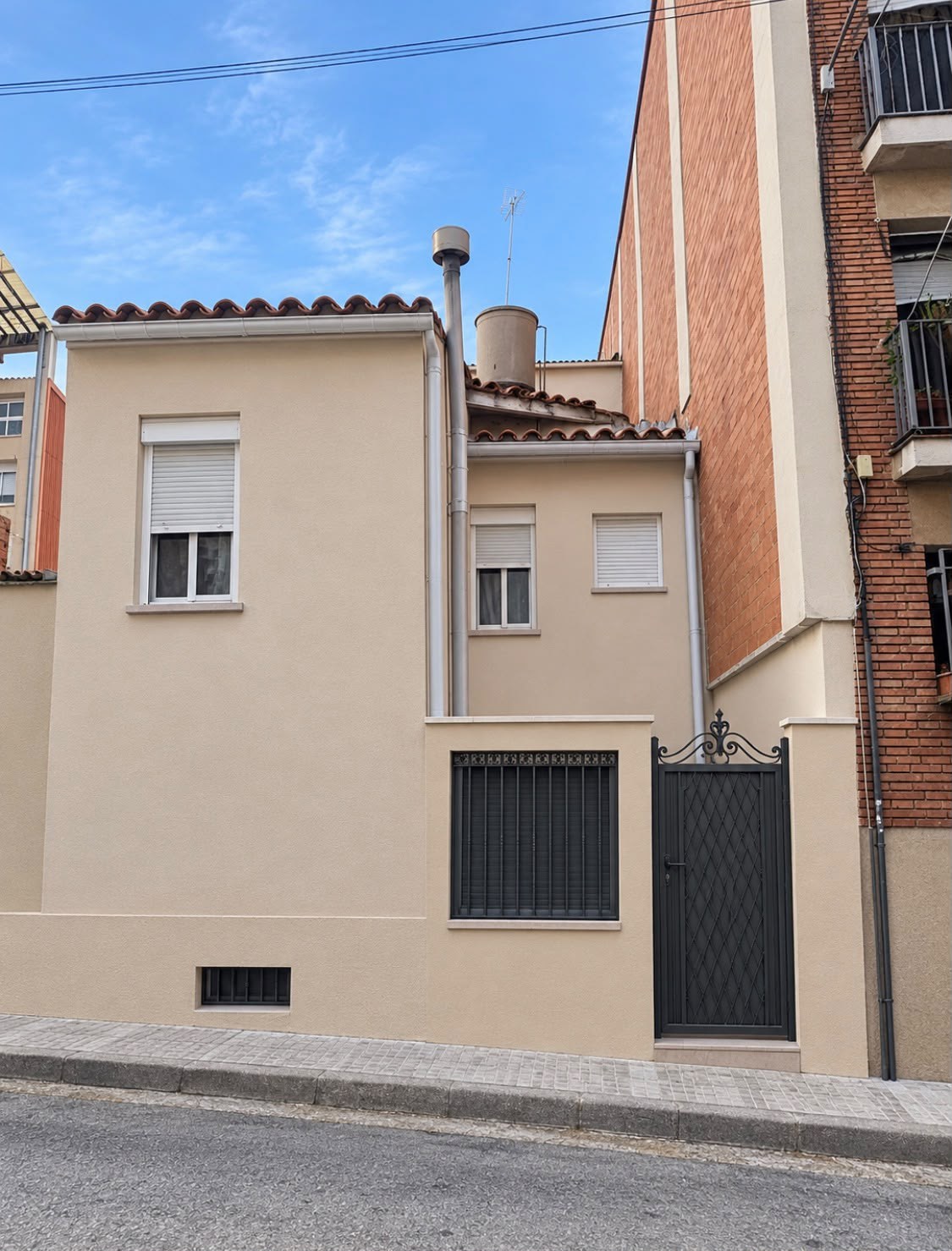 ¡Terreno urbanizable en venta en Rubí, 77 m² para construir tu proyecto ideal!