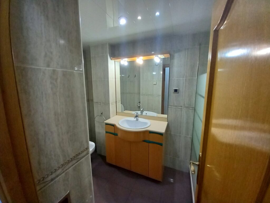 ¡Piso exterior de 3 habitaciones en venta en Rubí!