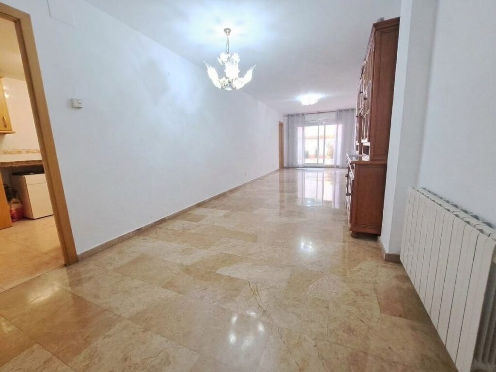 ¡Piso con terraza, planta baja!